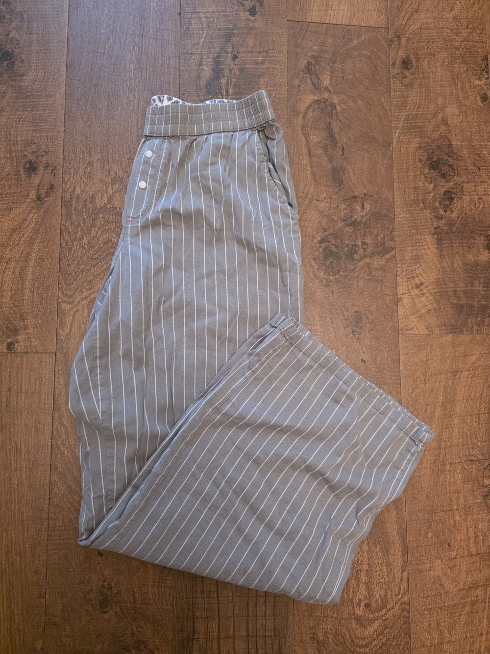 Aerie Gray Pinstripe Lounge Pants